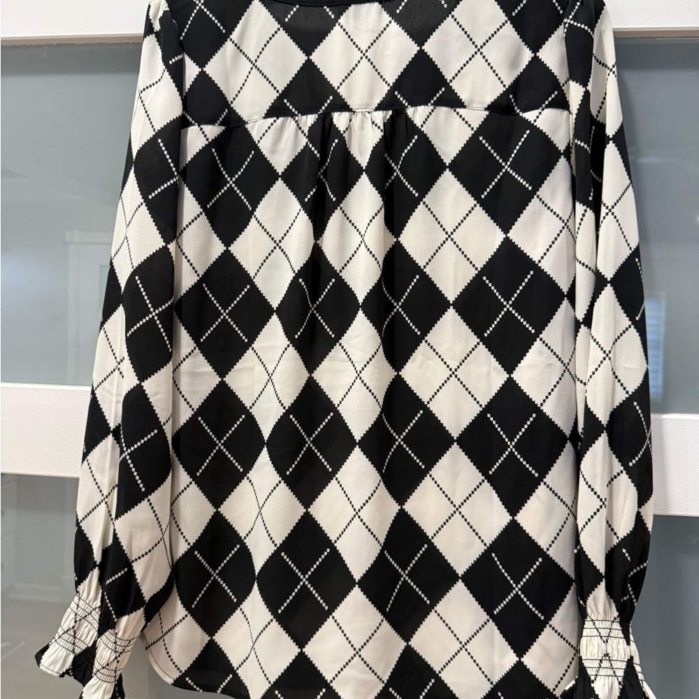 Talbots Black and White Argyle smocked Cuff Women's Blouse Top size Large - Picture 7 of 8